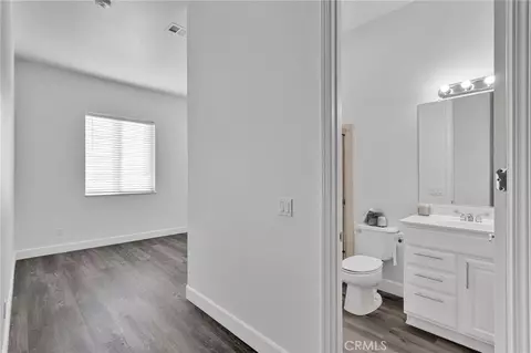Entry Way - 10854 Aster, Apple Valley, CA 92308 photo 4 of 4