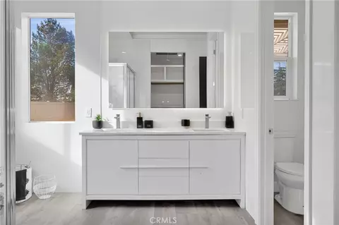 Bath - 10854 Aster, Apple Valley, CA 92308 photo 2 of 8