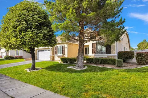 Exterior - 10854 Aster, Apple Valley, CA 92308 photo 2 of 6