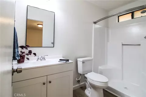 Bath - 6736 Summit Vly, Hesperia, CA 92345 photo 2 of 2