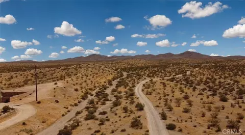 27 Oleander St, Oro Grande, CA 92368