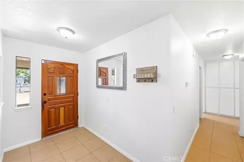 Entry Way - 18236 Cherry St, Hesperia, CA 92345 photo 1 of 3