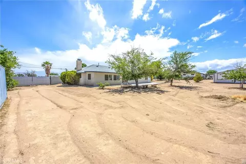 Exterior - 18236 Cherry St, Hesperia, CA 92345 photo 9 of 12