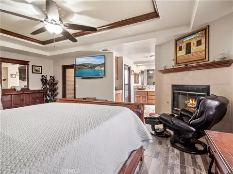Bedroom - 13991 Jicarilla Rd, Apple Valley, CA 92307 photo 3 of 3