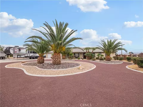 Exterior - 13991 Jicarilla Rd, Apple Valley, CA 92307 photo 5 of 12