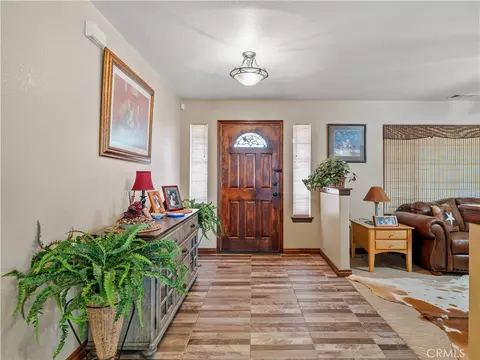 Entry Way - 13991 Jicarilla Rd, Apple Valley, CA 92307 photo 1 of 1
