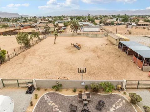 View/Area - 13991 Jicarilla Rd, Apple Valley, CA 92307 photo 1 of 6