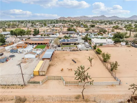View/Area - 13991 Jicarilla Rd, Apple Valley, CA 92307 photo 2 of 6