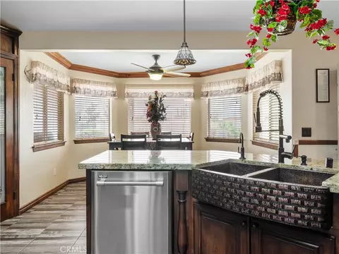 Kitchen - 13991 Jicarilla Rd, Apple Valley, CA 92307 photo 2 of 3