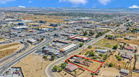 View/Area - 14637 Sequoia, Hesperia, CA 92345 photo 9 of 9