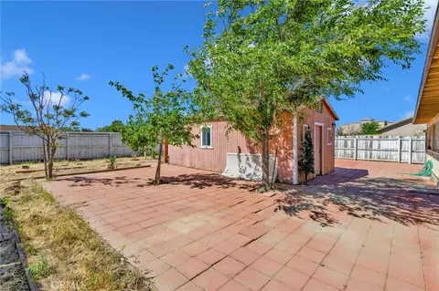Exterior - 14637 Sequoia, Hesperia, CA 92345 photo 9 of 9