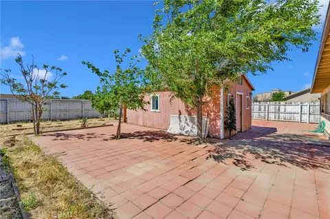 Exterior - 14637 Sequoia, Hesperia, CA 92345 photo 8 of 10