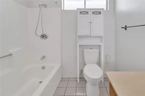 Bath - 14637 Sequoia, Hesperia, CA 92345 photo 4 of 4