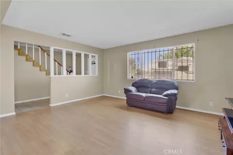 Living - 14637 Sequoia, Hesperia, CA 92345 photo 3 of 11