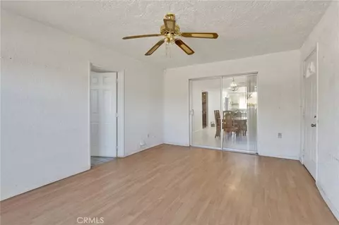 Living - 14637 Sequoia, Hesperia, CA 92345 photo 10 of 11