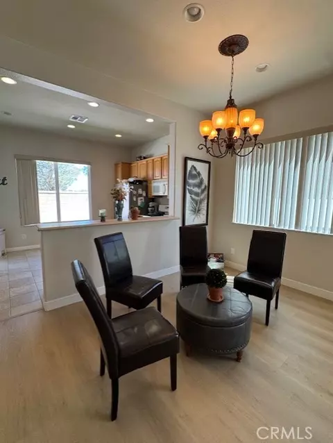 Dining - 10485 Glen Oaks Ln, Apple Valley, CA 92308 photo 1 of 1
