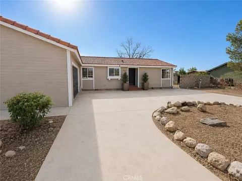 12546 Navajo, Apple Valley, CA 92308 photo 18