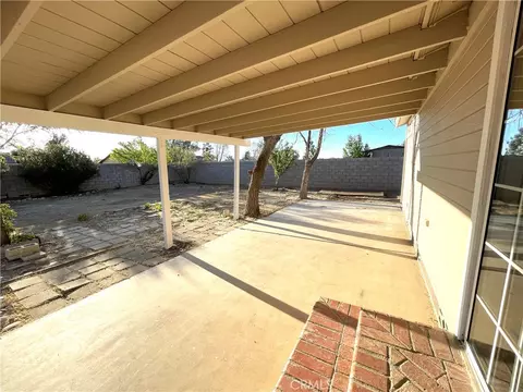 12546 Navajo, Apple Valley, CA 92308 photo 14