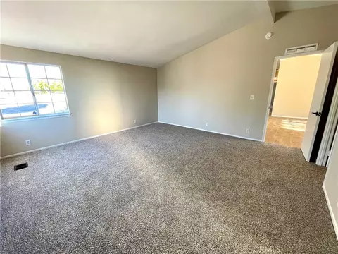 12546 Navajo, Apple Valley, CA 92308 photo 8