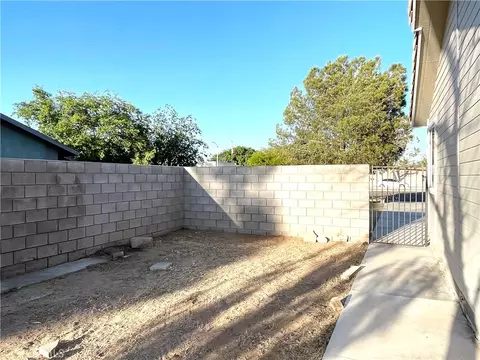 12546 Navajo, Apple Valley, CA 92308 photo 15