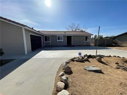 12546 Navajo, Apple Valley, CA 92308 photo 23