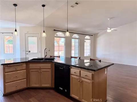 Kitchen - 20158 Yucca Loma Rd, Apple Valley, CA 92307 photo 2 of 6