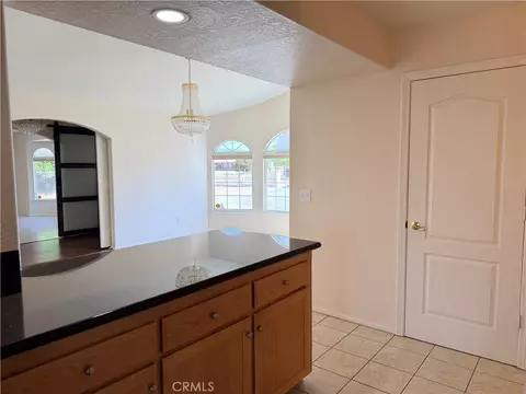 Kitchen - 20158 Yucca Loma Rd, Apple Valley, CA 92307 photo 6 of 6