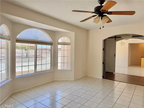 Living - 20158 Yucca Loma Rd, Apple Valley, CA 92307 photo 5 of 7