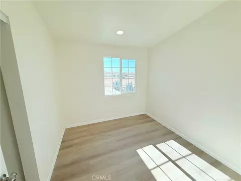 11975 Barbet, Phelan, CA 92371 photo 11
