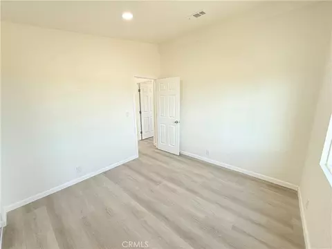 11975 Barbet, Phelan, CA 92371 photo 15