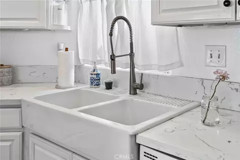Kitchen - 9327 Agave Dr, Hesperia, CA 92344 photo 3 of 4
