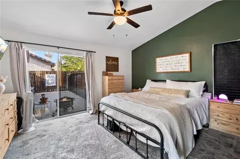 Bedroom - 9327 Agave Dr, Hesperia, CA 92344 photo 3 of 4