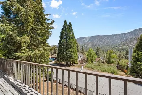 Exterior - 1090 Rivera, Wrightwood, CA 92397 photo 2 of 10