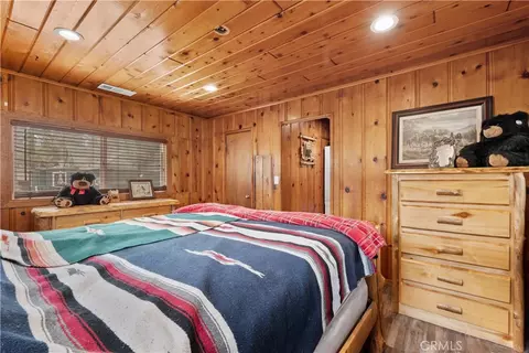 Bedroom - 1116 Lark Rd, Wrightwood, CA 92397 photo 6 of 6