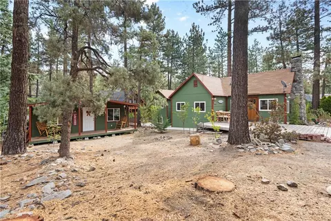Exterior - 1116 Lark Rd, Wrightwood, CA 92397 photo 8 of 10
