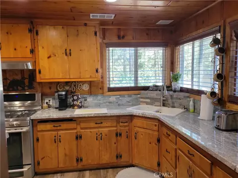 1116 Lark Rd, Wrightwood, CA 92397 photo 13
