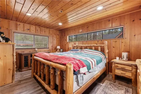 Bedroom - 1116 Lark Rd, Wrightwood, CA 92397 photo 5 of 6