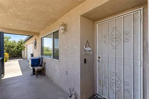 Entry Way - 18563 Yucca St, Hesperia, CA 92345 photo 1 of 3