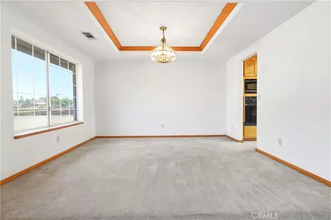 Living - 13163 Quapaw Rd, Apple Valley, CA 92308 photo 2 of 3