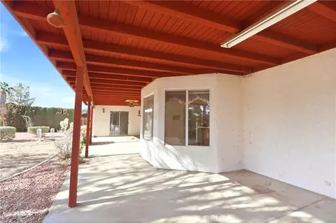 Exterior - 13163 Quapaw Rd, Apple Valley, CA 92308 photo 5 of 6