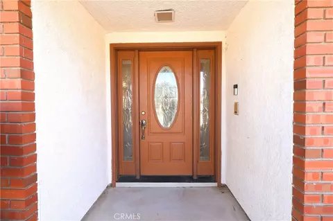 Entry Way - 13163 Quapaw Rd, Apple Valley, CA 92308 photo 1 of 2