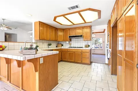 Kitchen - 13163 Quapaw Rd, Apple Valley, CA 92308 photo 1 of 6