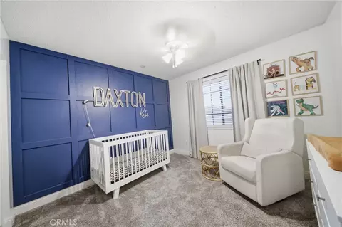Bedroom - 21185 Wren St, Apple Valley, CA 92308 photo 3 of 4