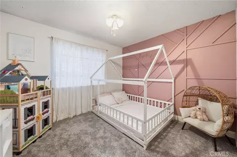 Bedroom - 21185 Wren St, Apple Valley, CA 92308 photo 4 of 4