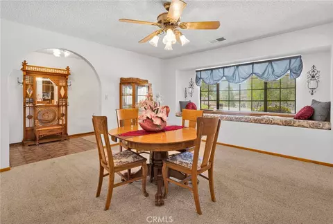 Dining - 18669 Ranchero, Hesperia, CA 92345 photo 1 of 3