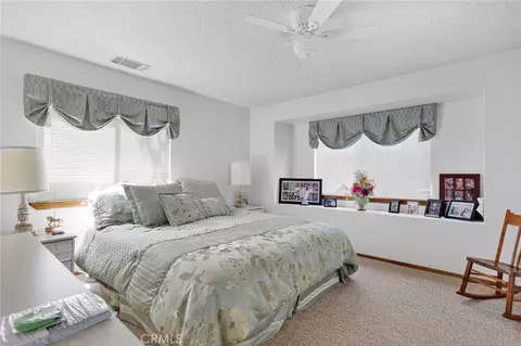 Bedroom - 18669 Ranchero, Hesperia, CA 92345 photo 7 of 9