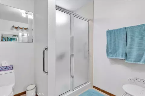 Bath - 18669 Ranchero, Hesperia, CA 92345 photo 5 of 5