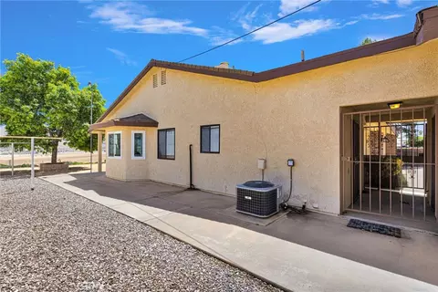 Exterior - 18669 Ranchero, Hesperia, CA 92345 photo 12 of 13
