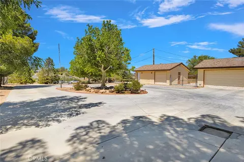 Exterior - 18669 Ranchero, Hesperia, CA 92345 photo 3 of 13