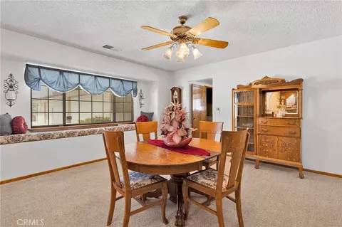 Dining - 18669 Ranchero, Hesperia, CA 92345 photo 2 of 3